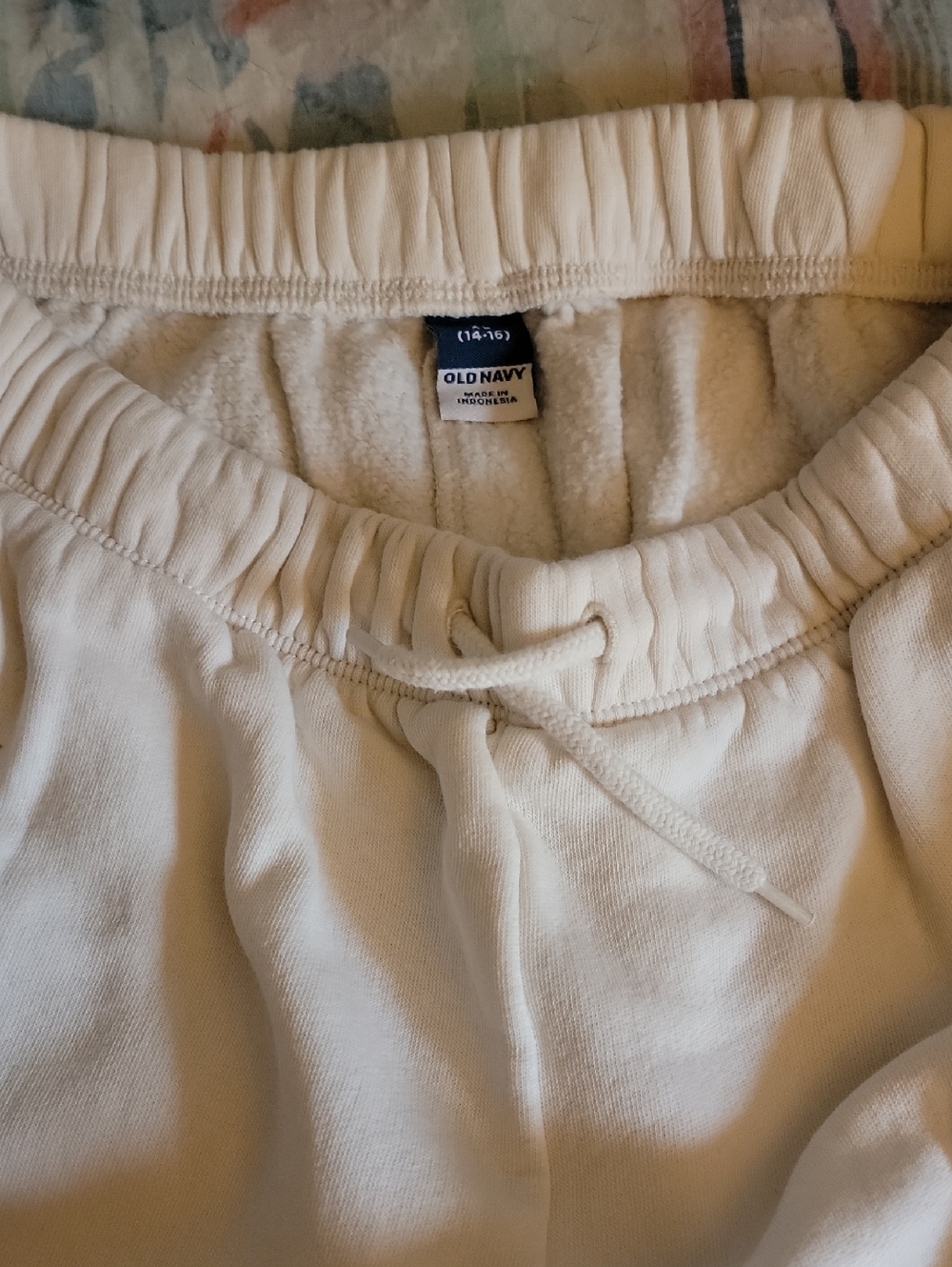 Old Navy Cream Cozy Fleece-Lined Kids Sweatpants with Drawstring Waist